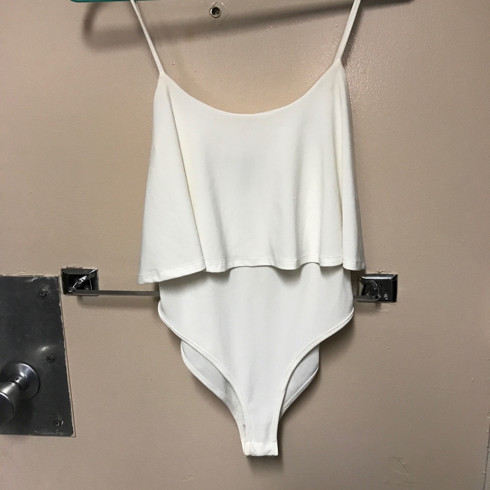 Ruffled top bodysuit!